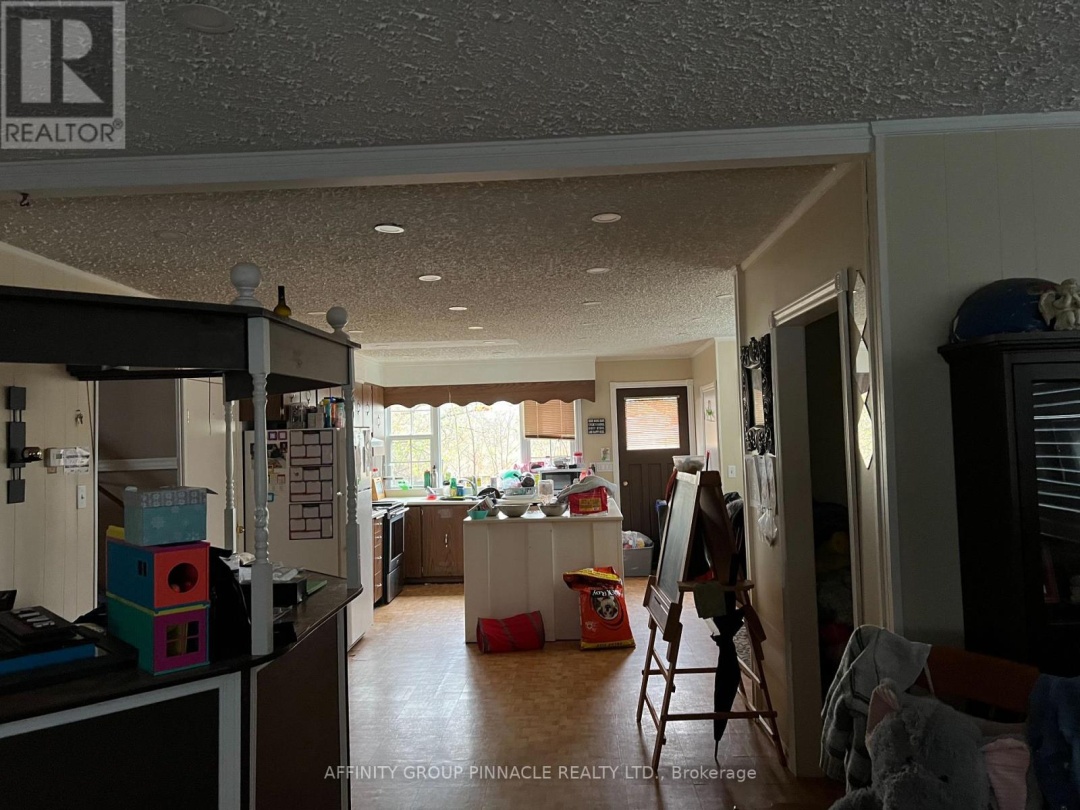 302 COUNTY ROAD 8 ROAD, 