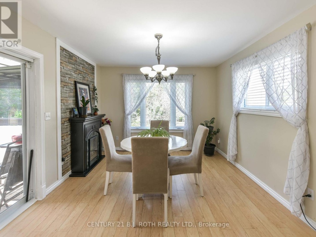 7576 CRONK SIDE ROAD, 