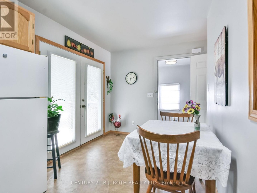 1039 DIVISION ROAD E, 