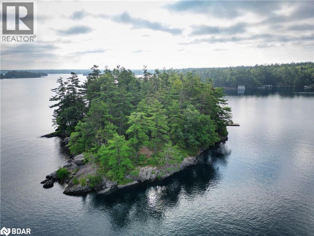 1 ISLAND 3LM Island, 