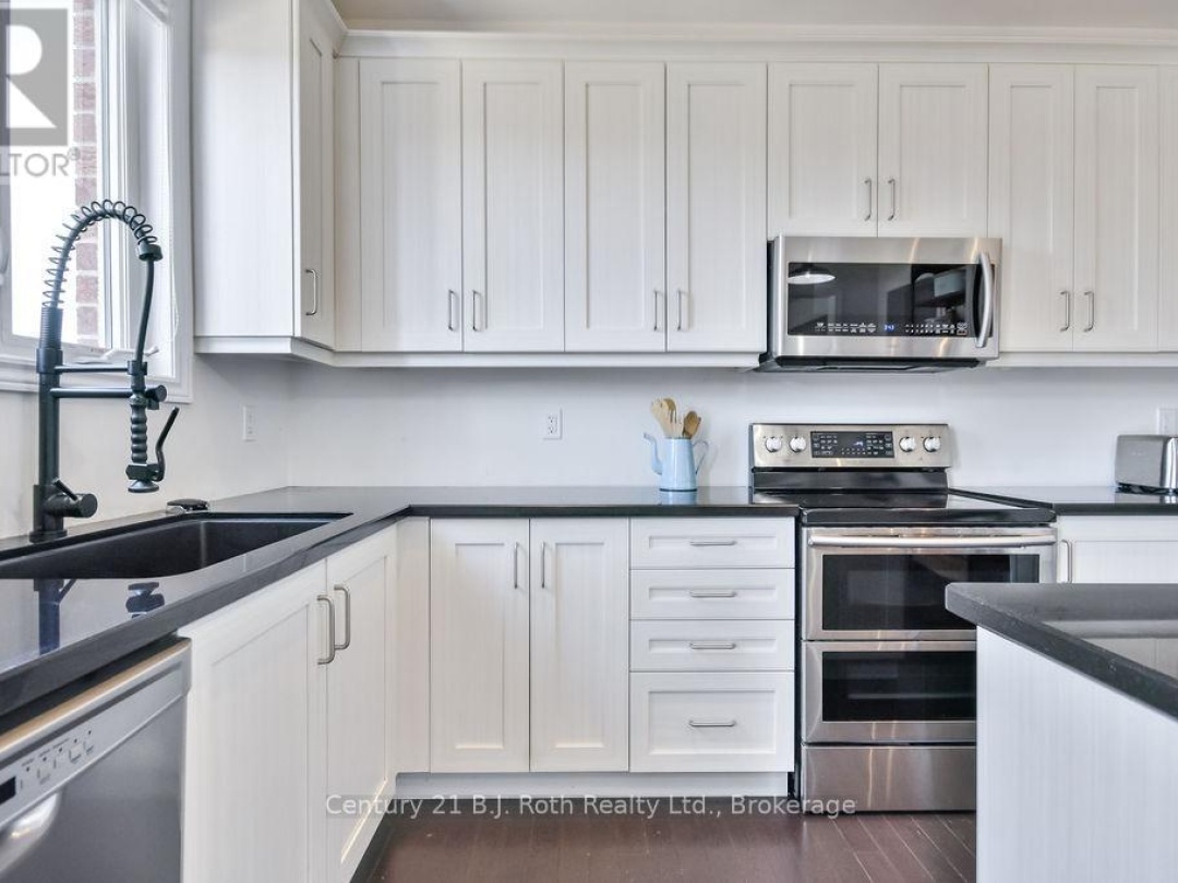 3040 Orion Boulevard, Orillia