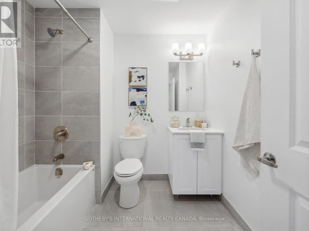 308 - 19B WEST STREET N, 