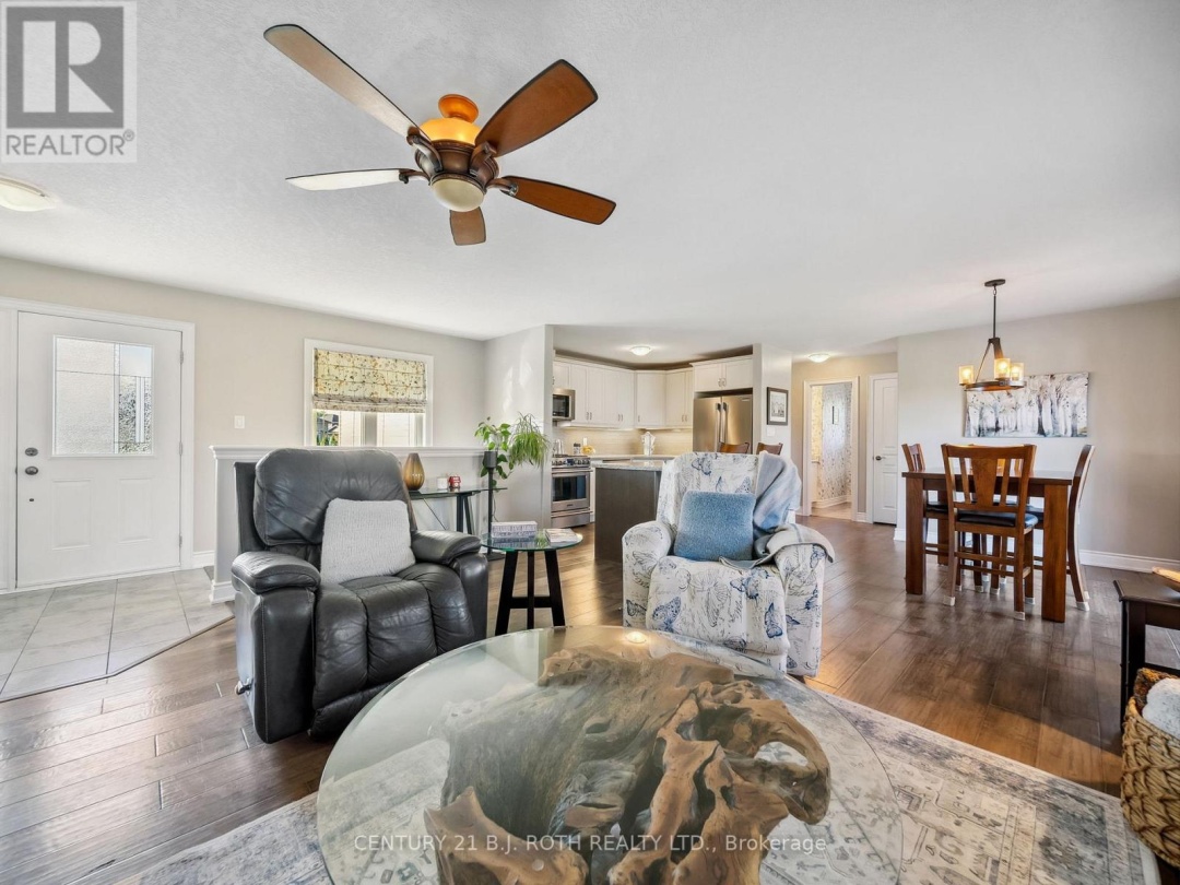 35 GRACE CRESCENT, 