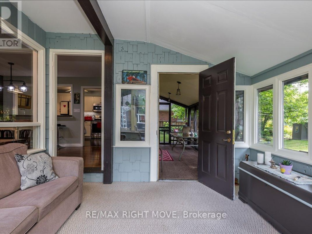 1032 COWBELL LANE, 