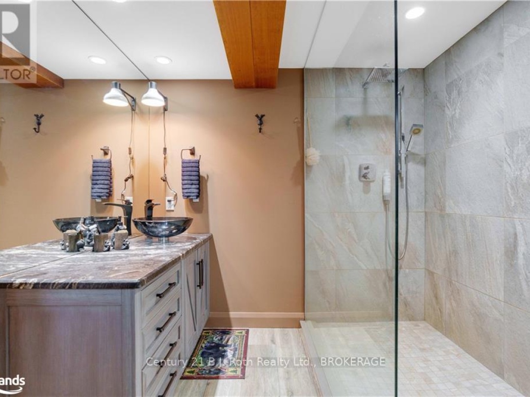 2983 Whelan Way, Black Lake