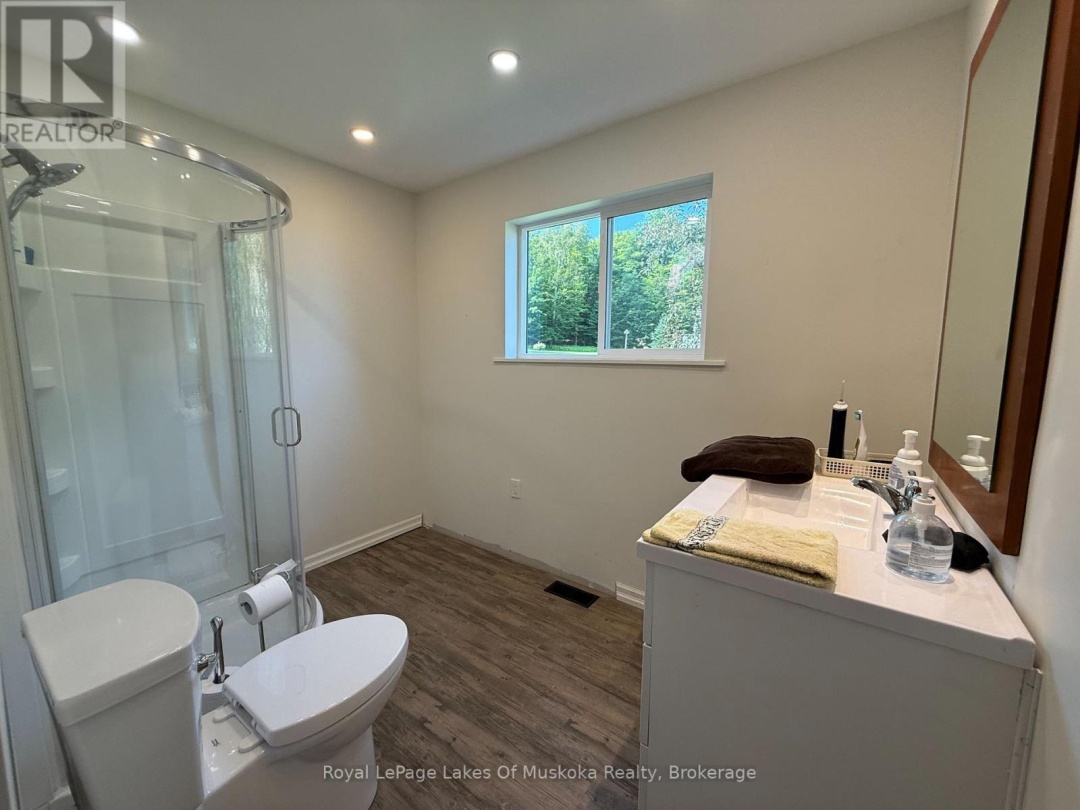 48 KITCHEN ROAD S, 