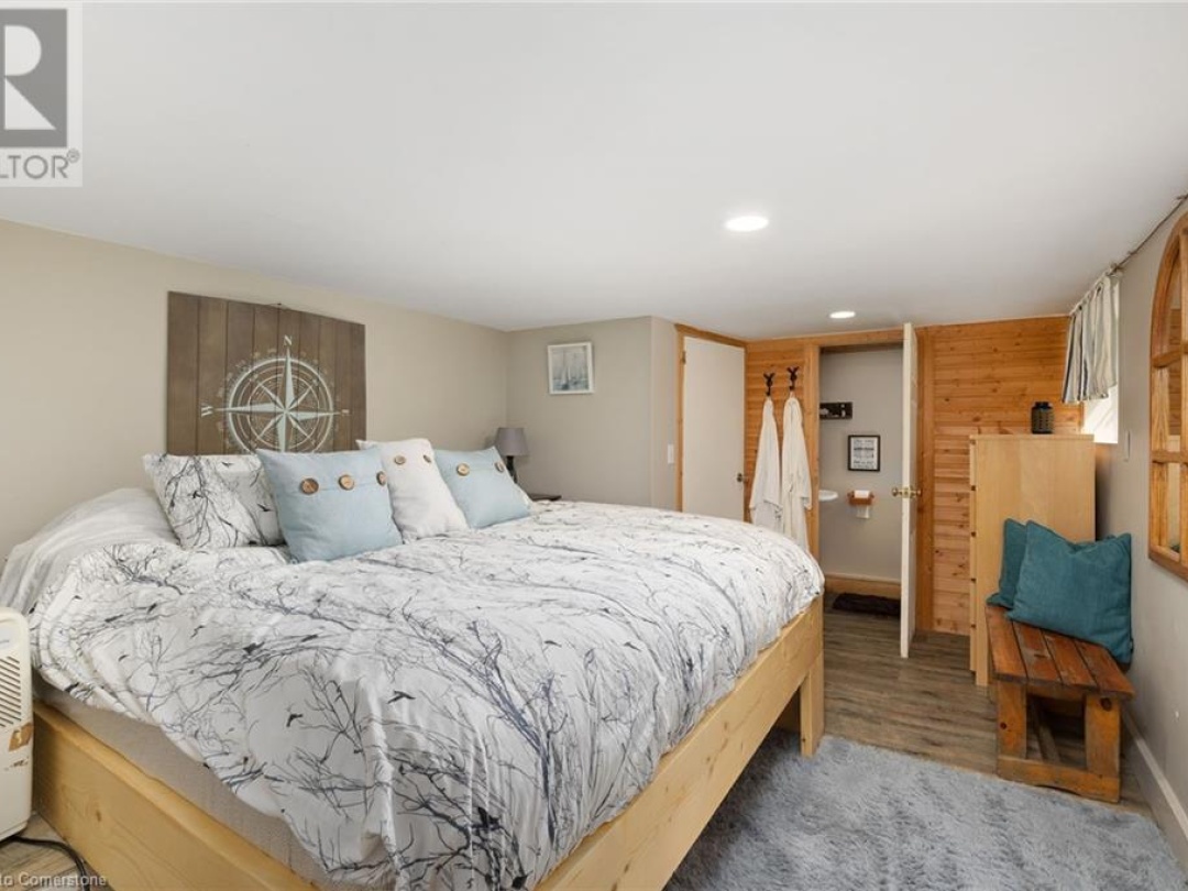 235 Loch Erne Road, Vowel Lake