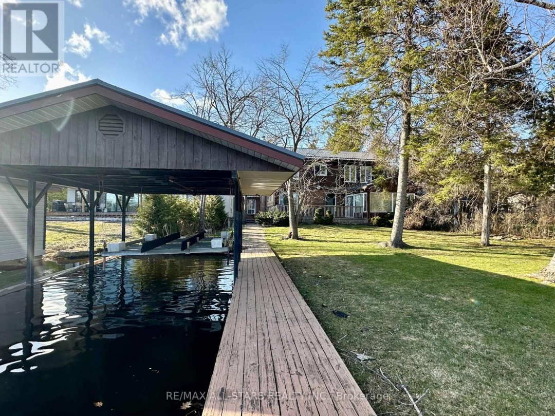 91 Riverside Drive, Pigeon Lake