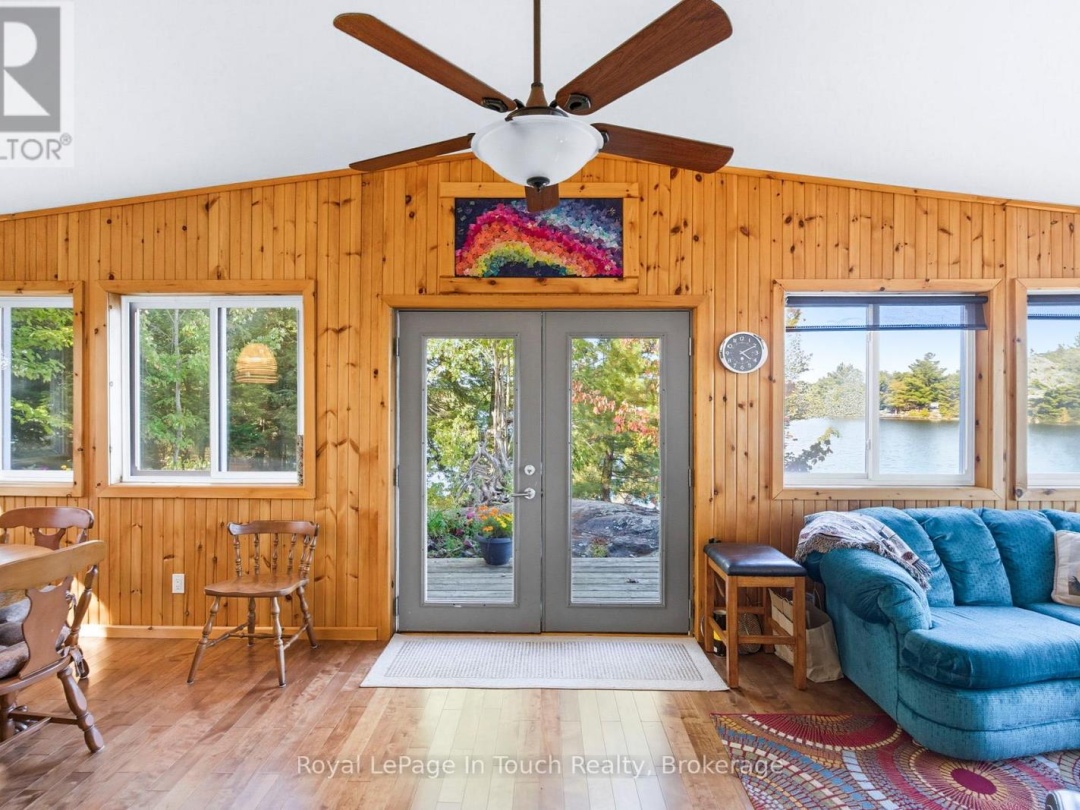 2 IS 190 ISLAND, Six Mile Lake