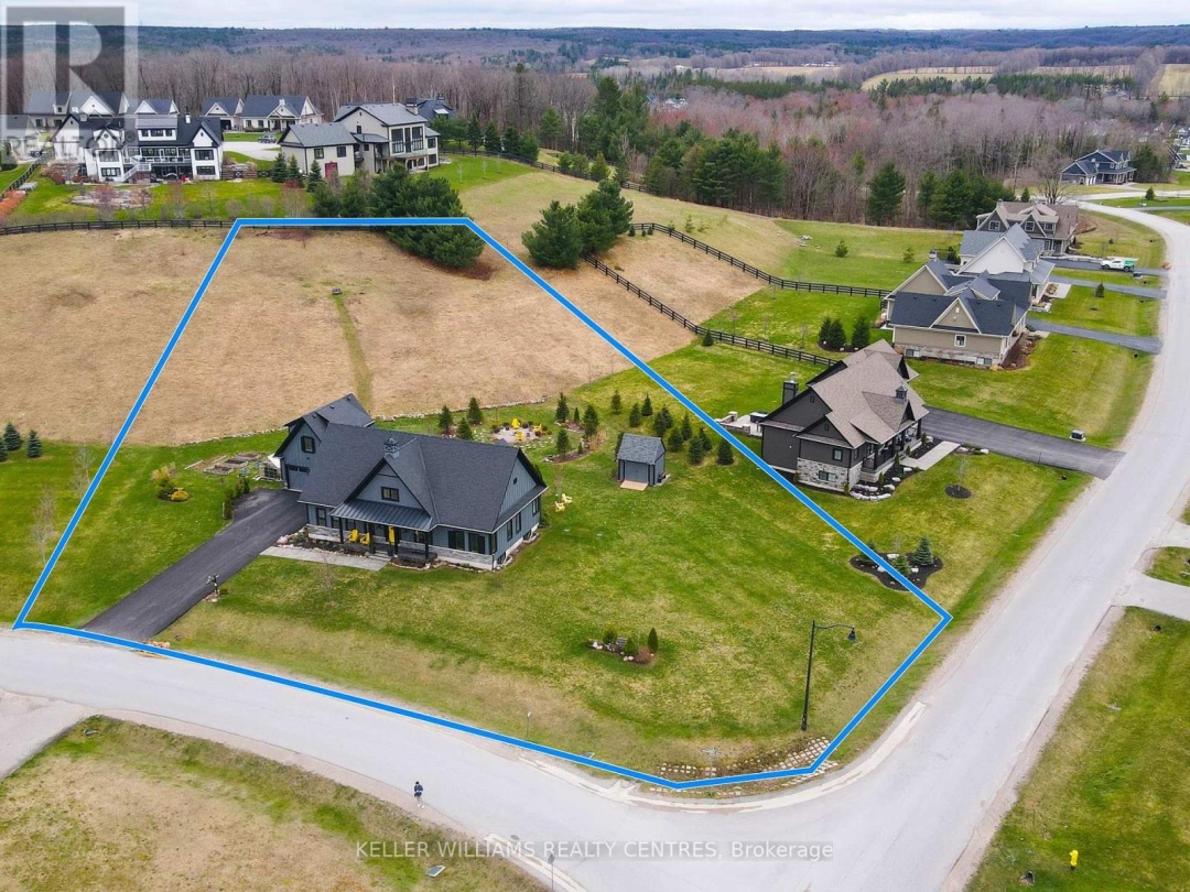 2 THOROUGHBRED DRIVE, 