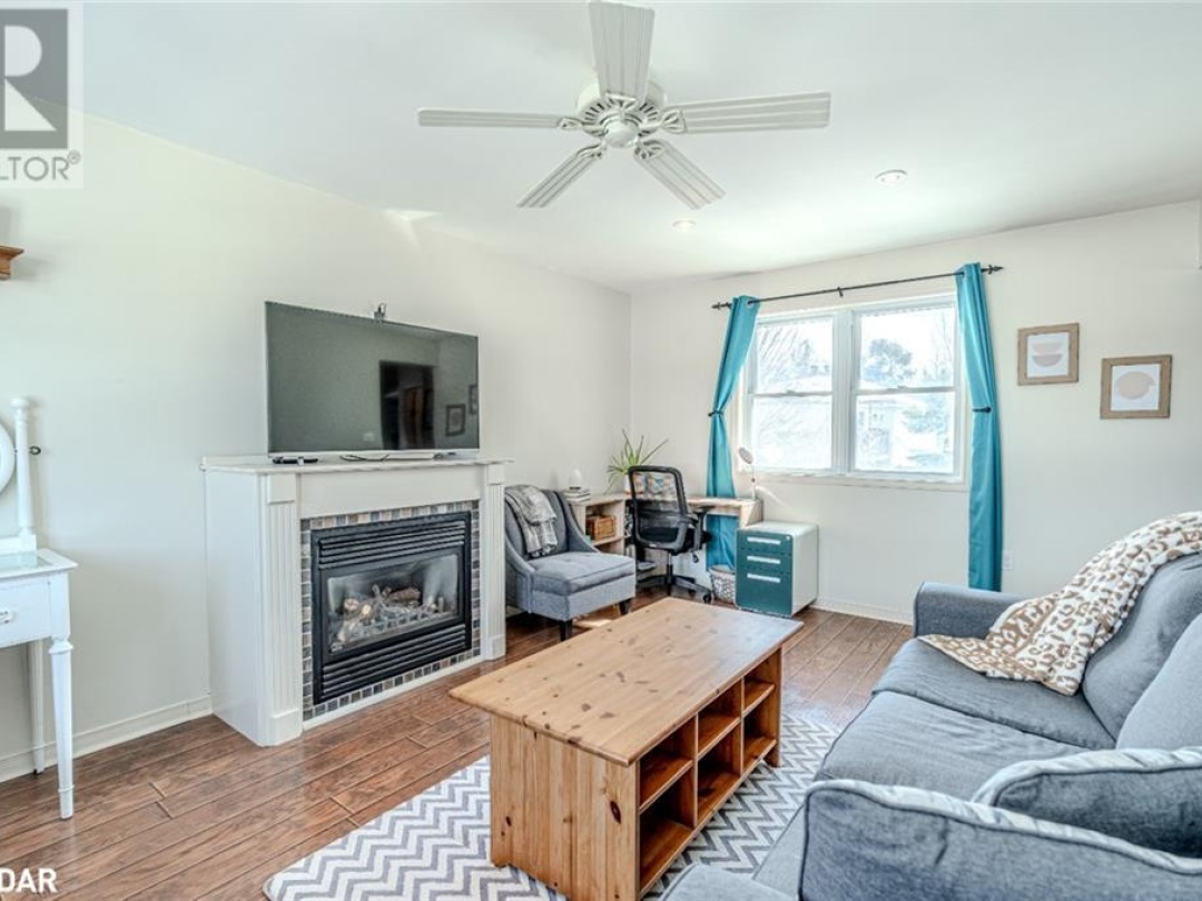 31 Courtney Crescent, Orillia