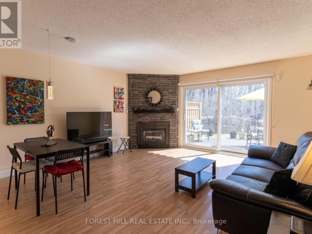21 - 21 LAGUNA PARKWAY, Lake Simcoe
