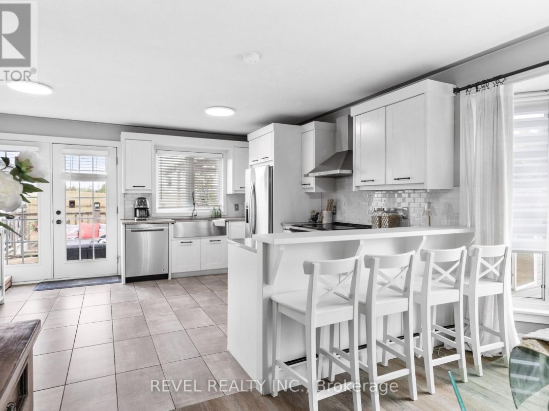 1578 STURGEON ROAD, 