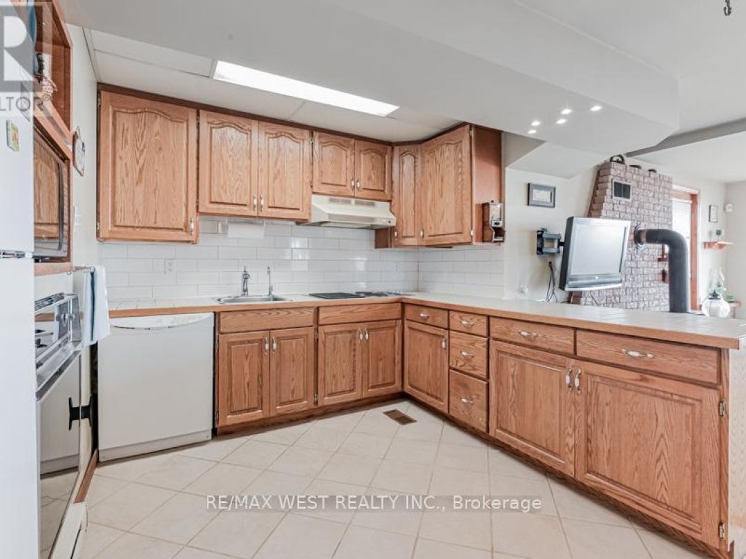 4669 ANDERSON AVENUE, 
