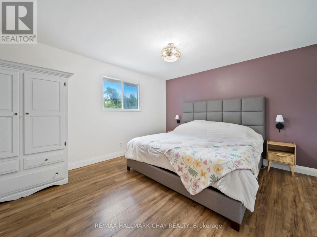 5 DEMONT DRIVE, 
