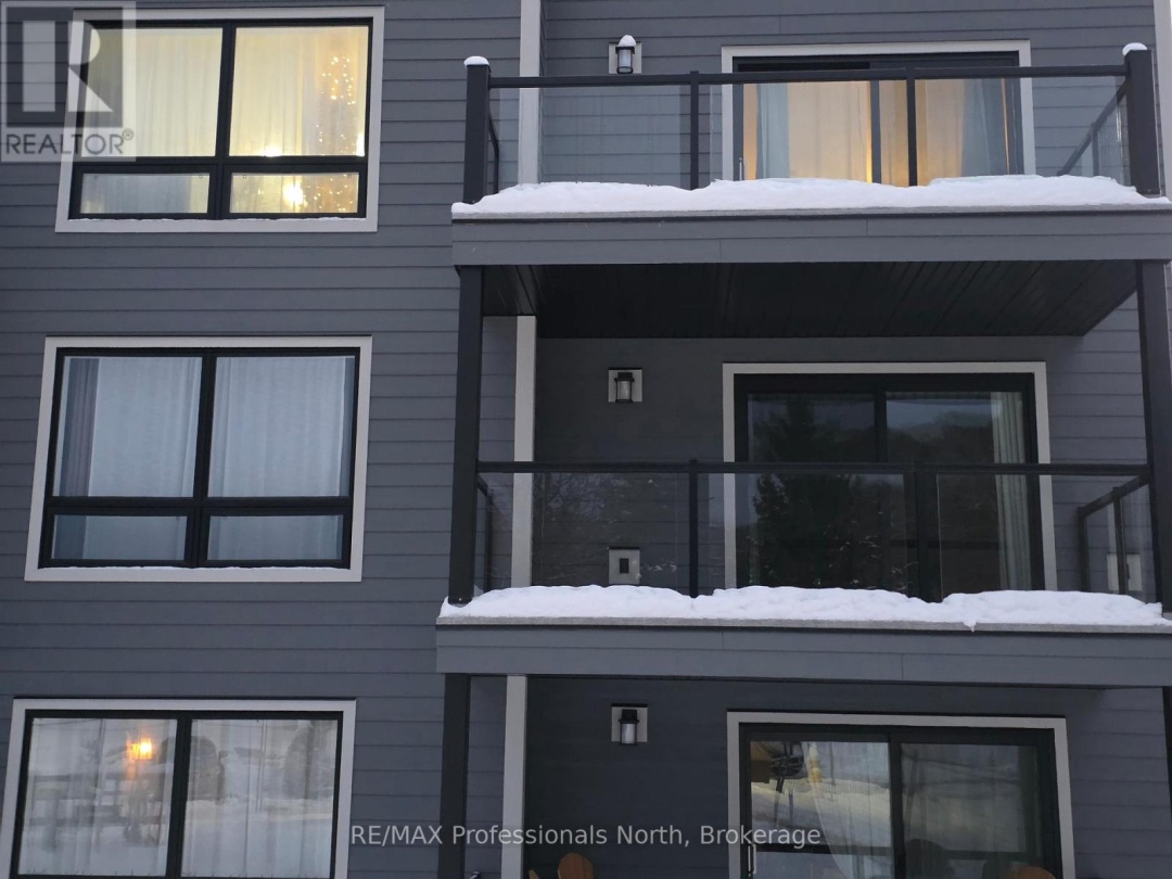 54-207 - 1235 DEERHURST DRIVE, Peninsula Lake