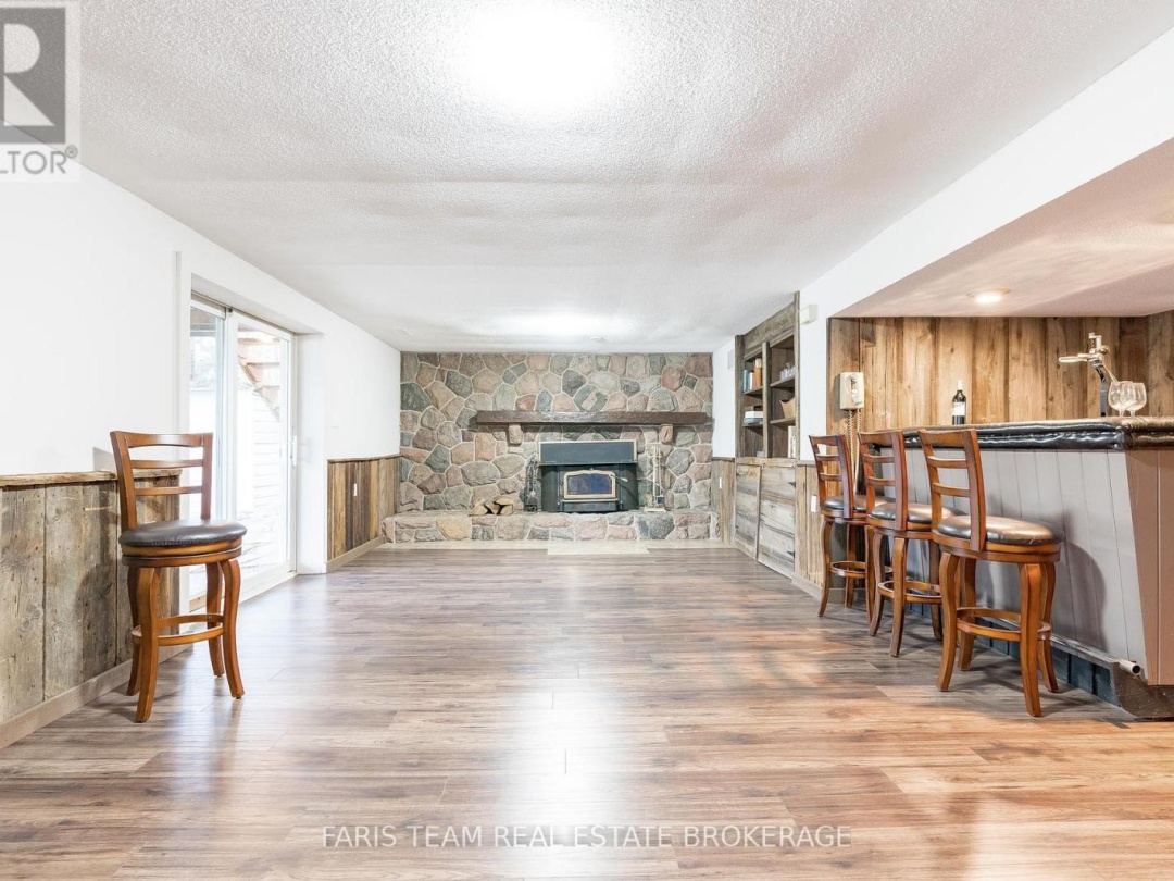 7817 OAKRIDGE DRIVE, 