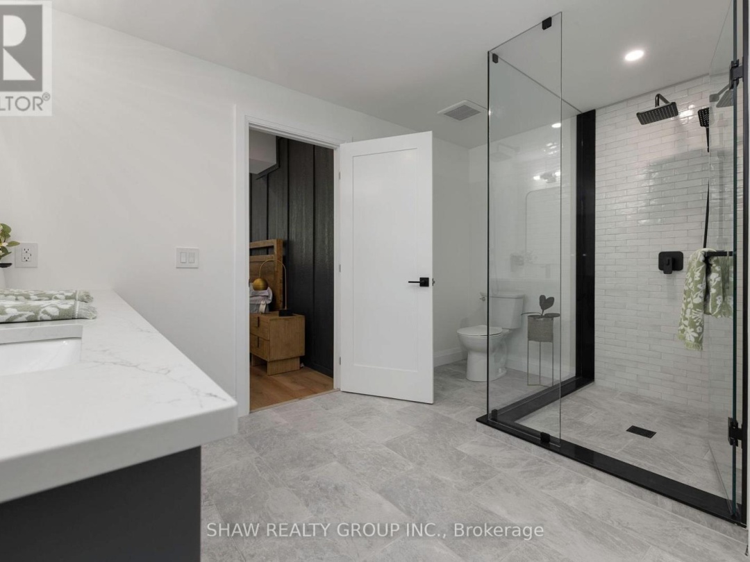 14 ST GEORGES COURT, 