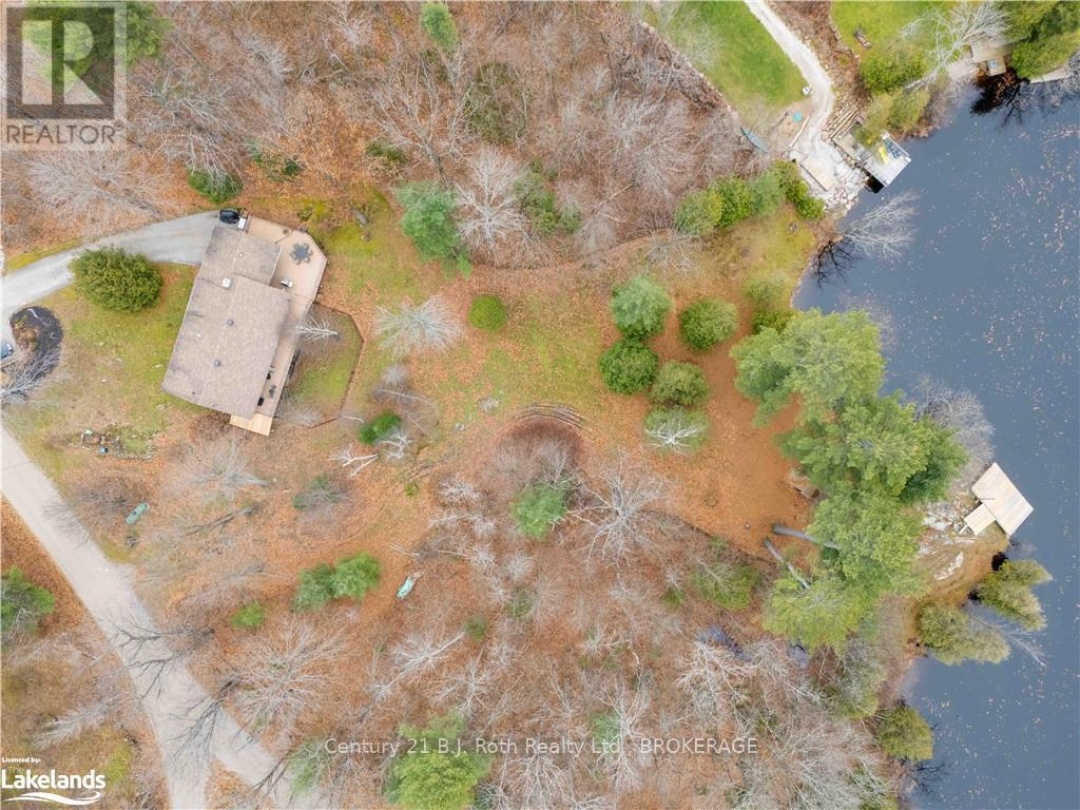 2983 Whelan Way, Black Lake