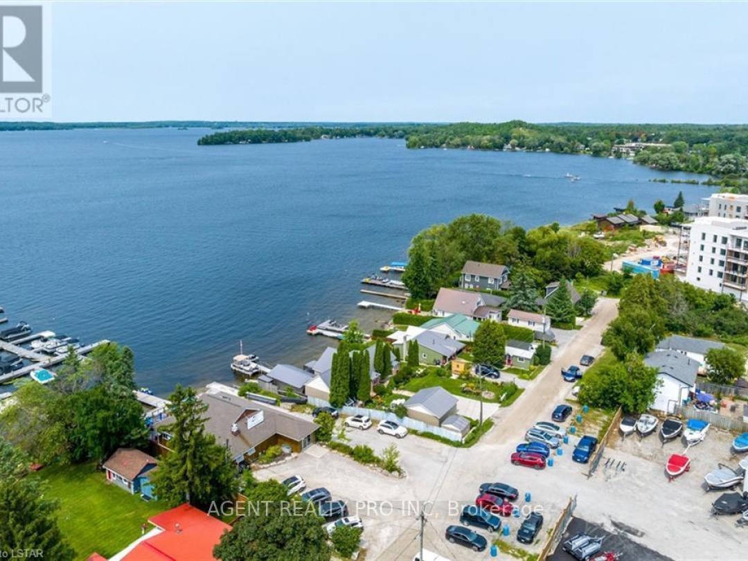 21 Oriole Road, Cameron Lake