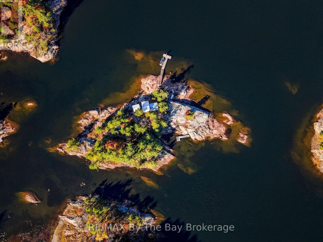 2 ISLAND 2890, Georgian Bay