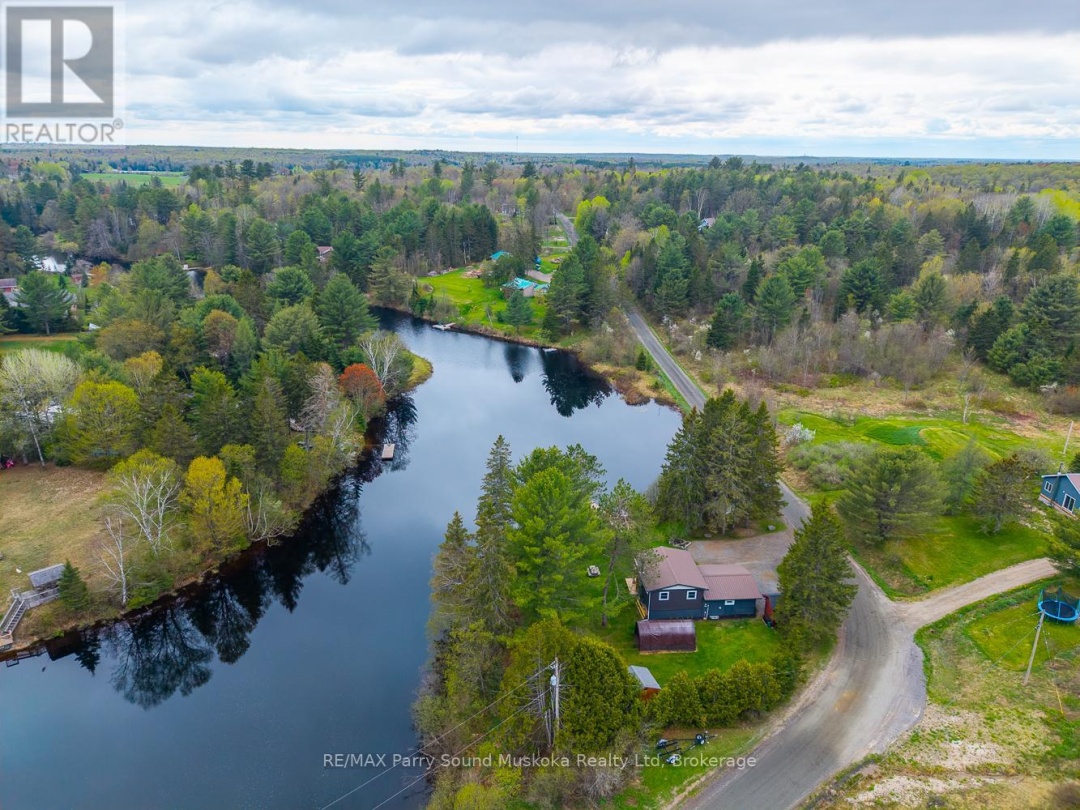 22 Dickinson Road, Manitouwabing Lake