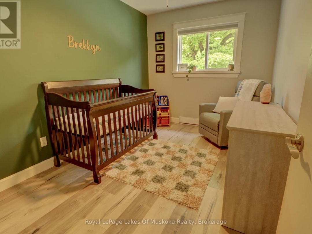 38 FLORENCE STREET W, 