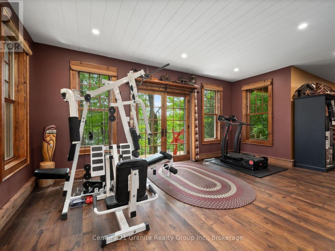 1031 ROTUNDA DRIVE, 