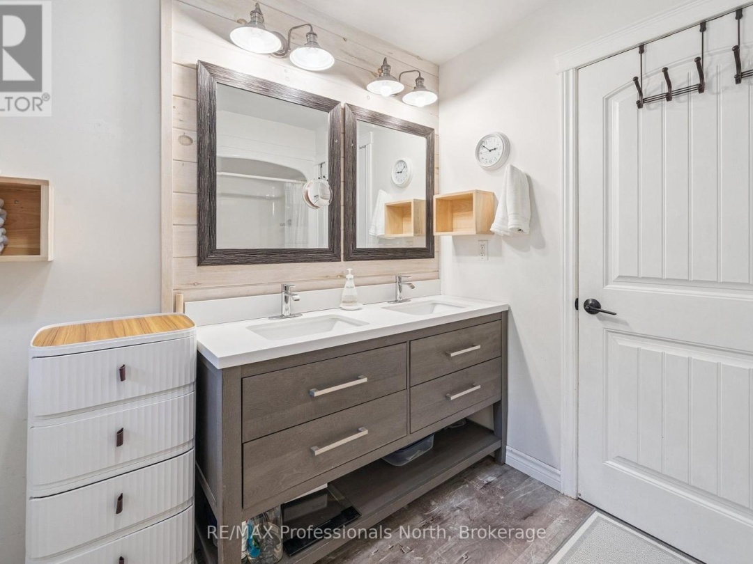 504 SOUTH WASEOSA LAKE ROAD, 