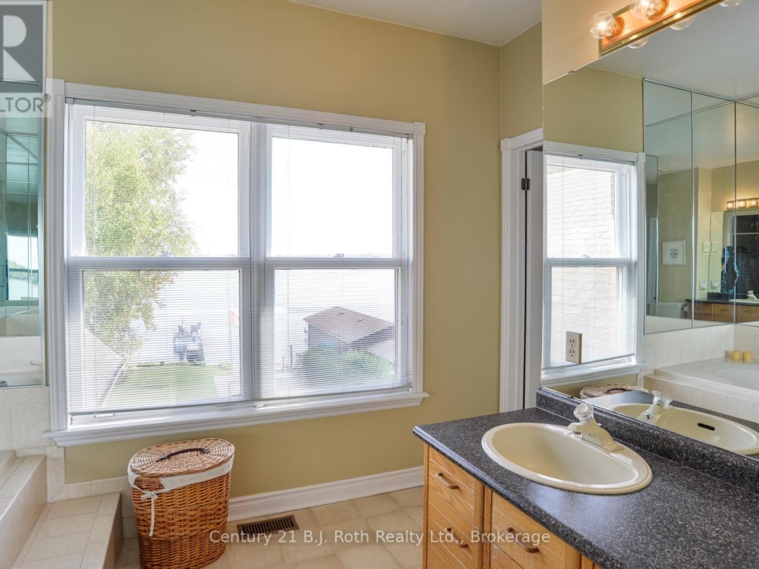 624 High Street, Lake Simcoe