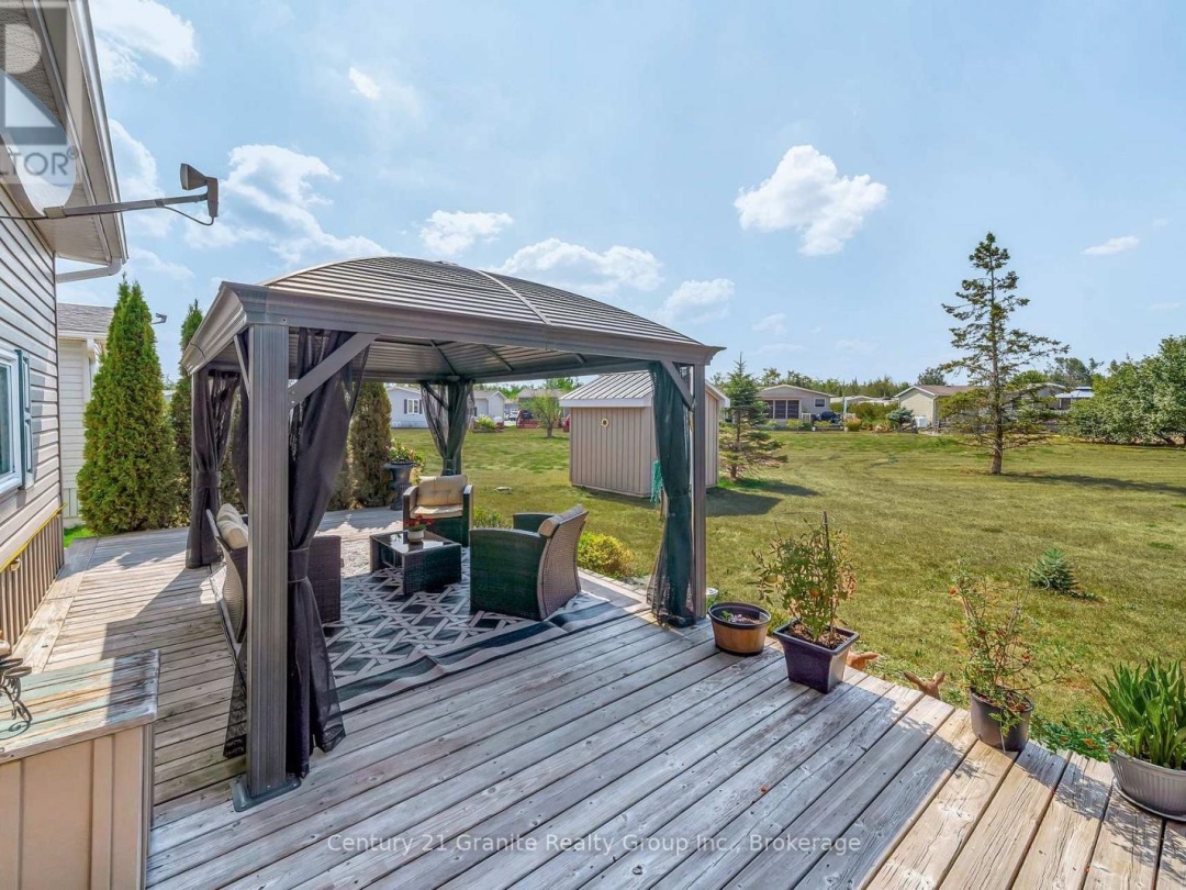 58 CREEKSIDE CIRCLE, 