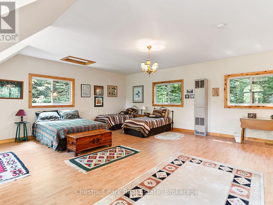 1003 Arnott Lane, Redstone Lake