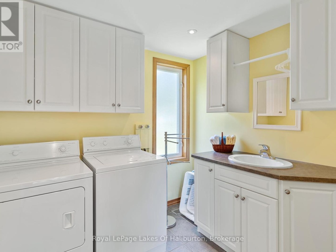 1089 PIONEER ROAD, 