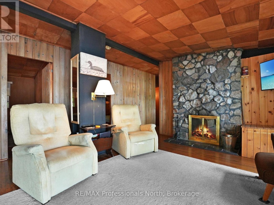 1089 AUTUMN LANE, 