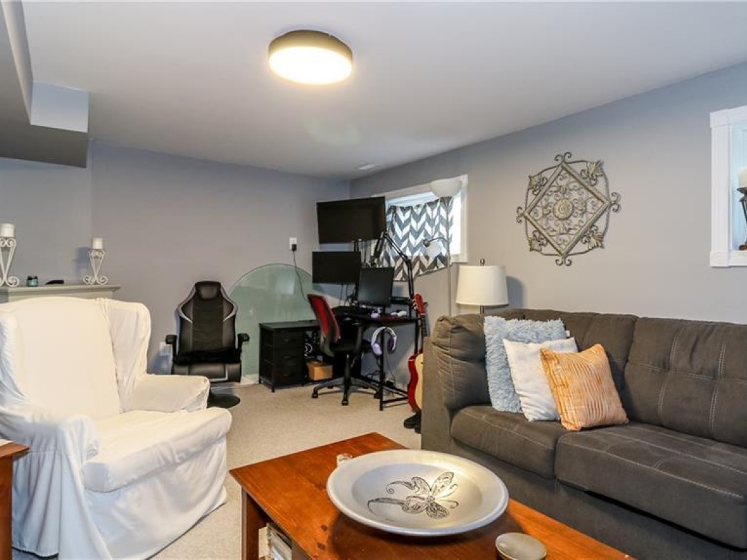 14 CONDER Drive, 