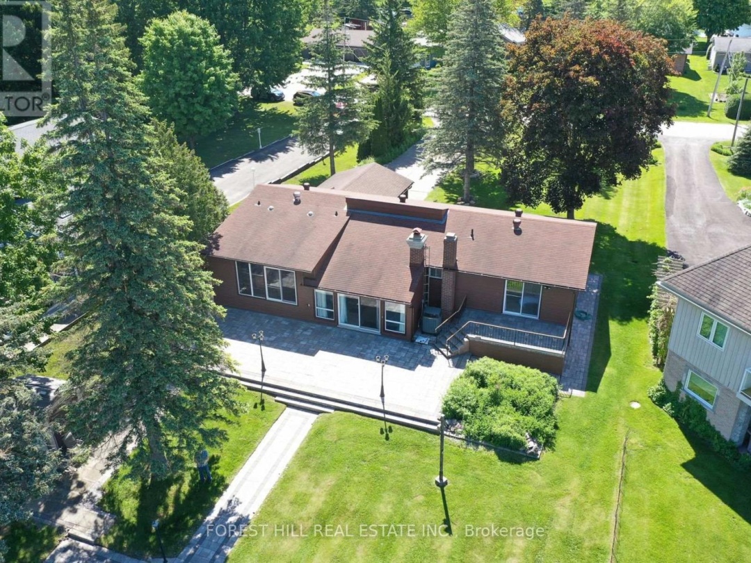35 OLD INDIAN TRAIL, 
