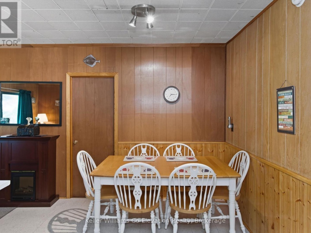 3 CROSSINGVIEW LANE, 