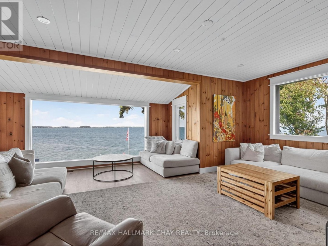 43 MOON POINT DRIVE, 