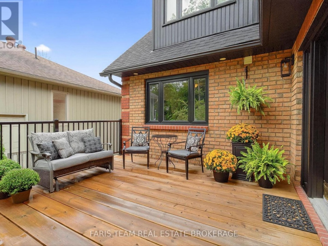 238 ROBINS POINT ROAD, 