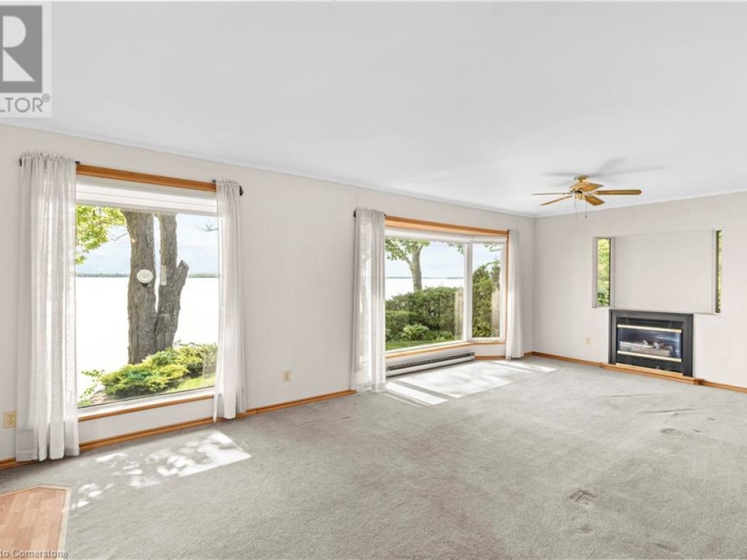 2703 LAKESIDE Drive, 