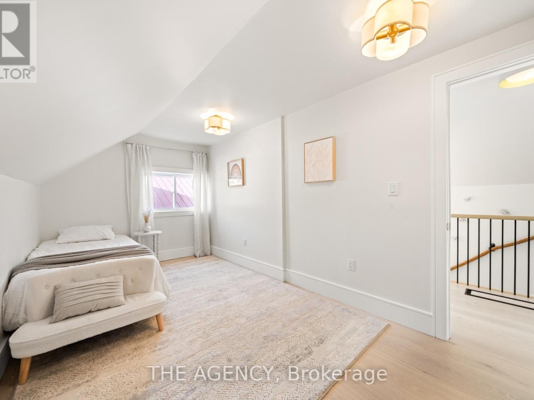 11 FIFTH STREET, 