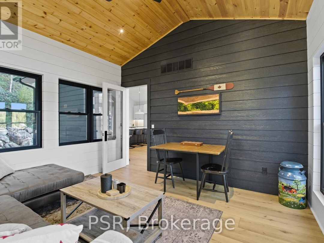 1399 BAYBREEZE LANE, 