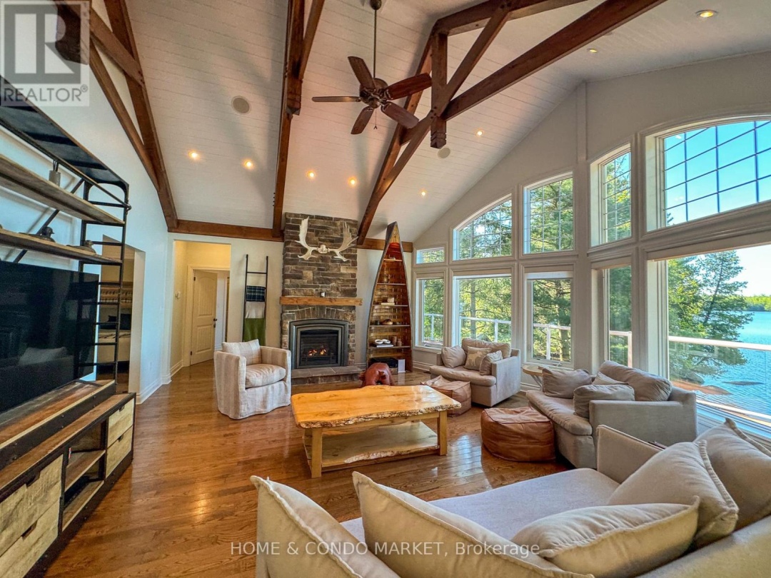 14 CHARLES AVENUE, Manitouwabing Lake
