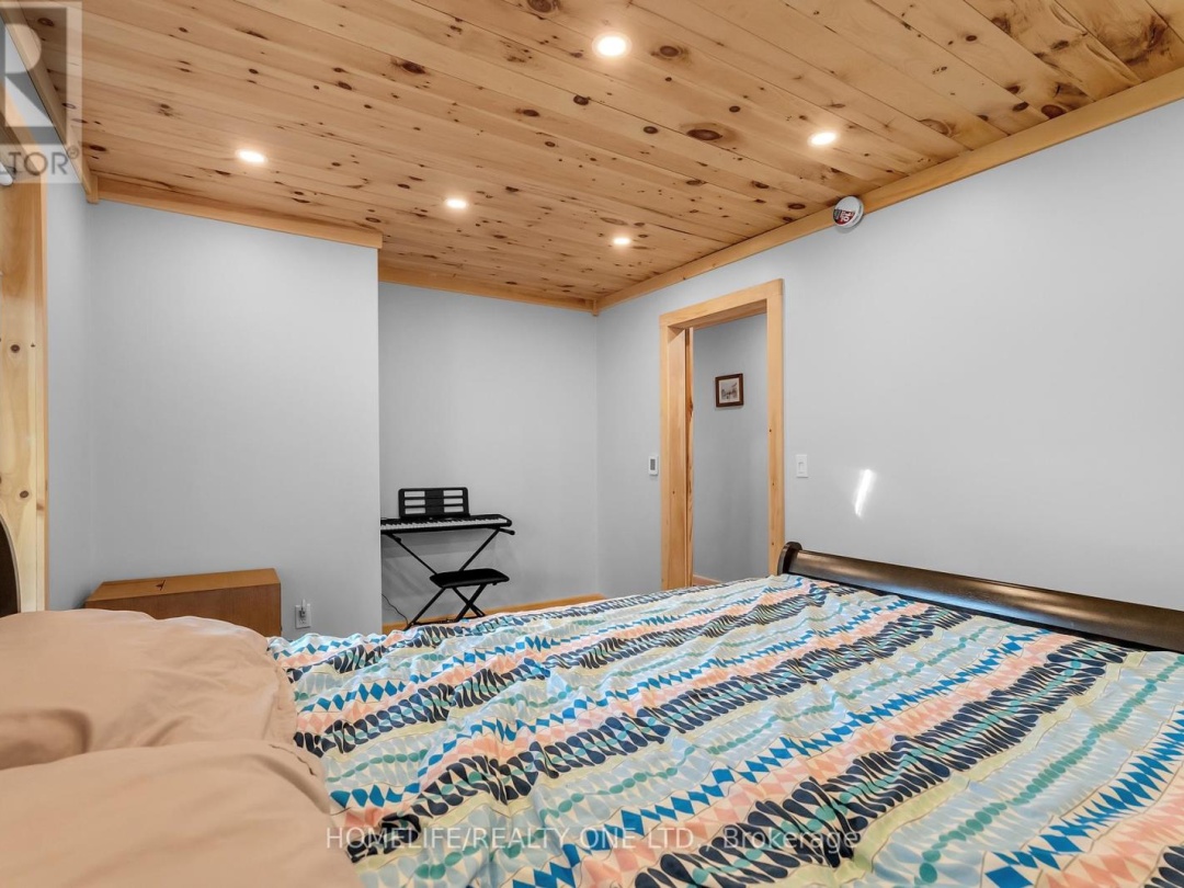 4055 Glen Cedar Drive, Lake Simcoe