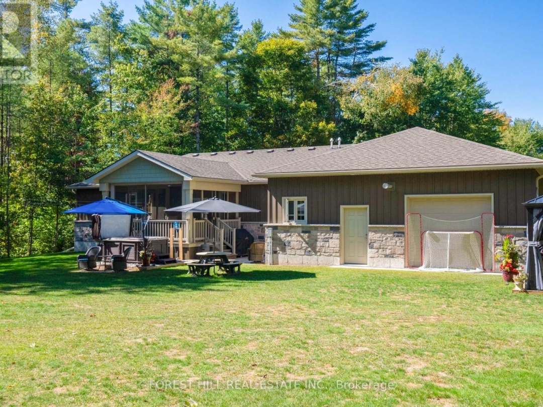 1025 TOWER CRESCENT, 