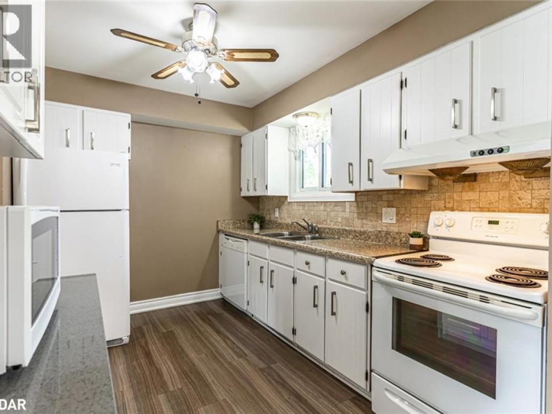 438 FOREST Avenue S, 