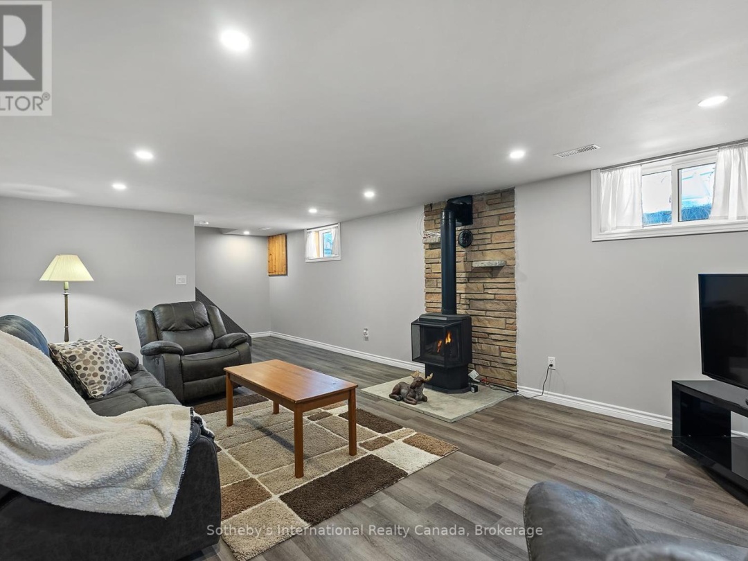 1179 St Peters Road, Maple Lake