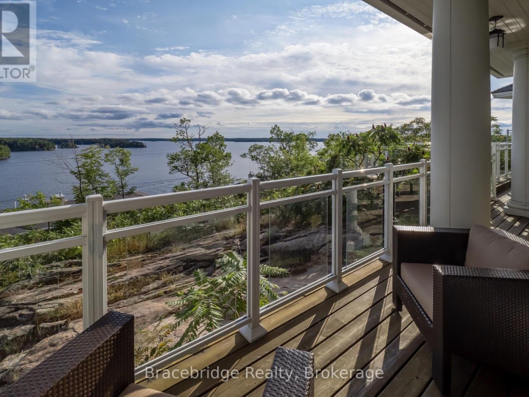 T301-C2 - 1869 MUSKOKA RD 118 HIGHWAY W, Lake Muskoka