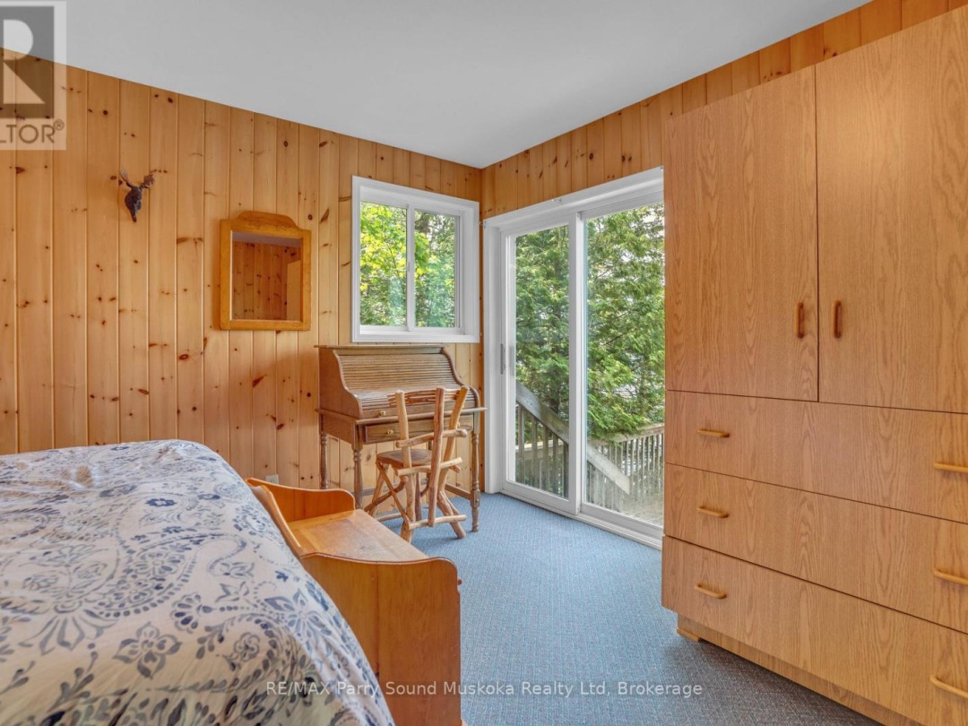 124 HEALEY LAKE WATER, 
