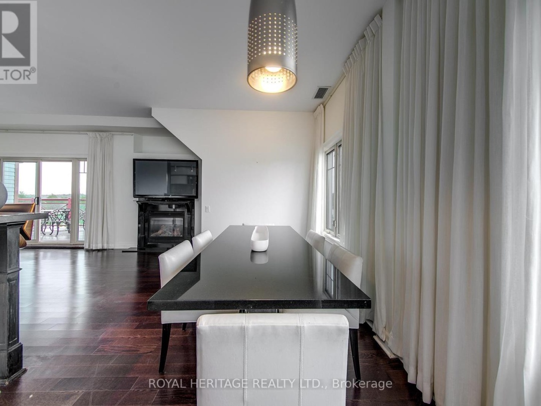 130 STEAMSHIP BAY ROAD, 